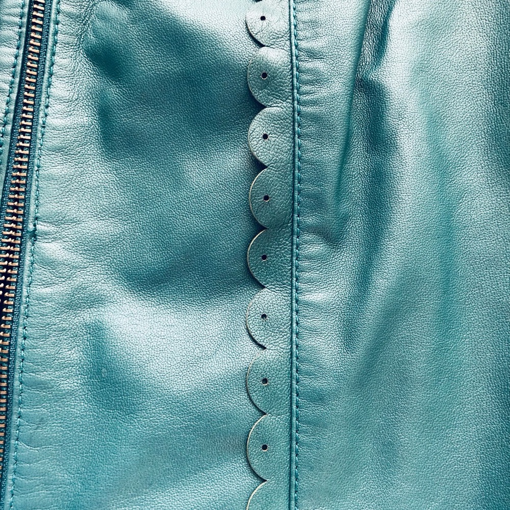 Hinge Teal 100% Genuine Leather Zip-Front Jacket, scalloped trim, Size XS - Picture 2 of 11